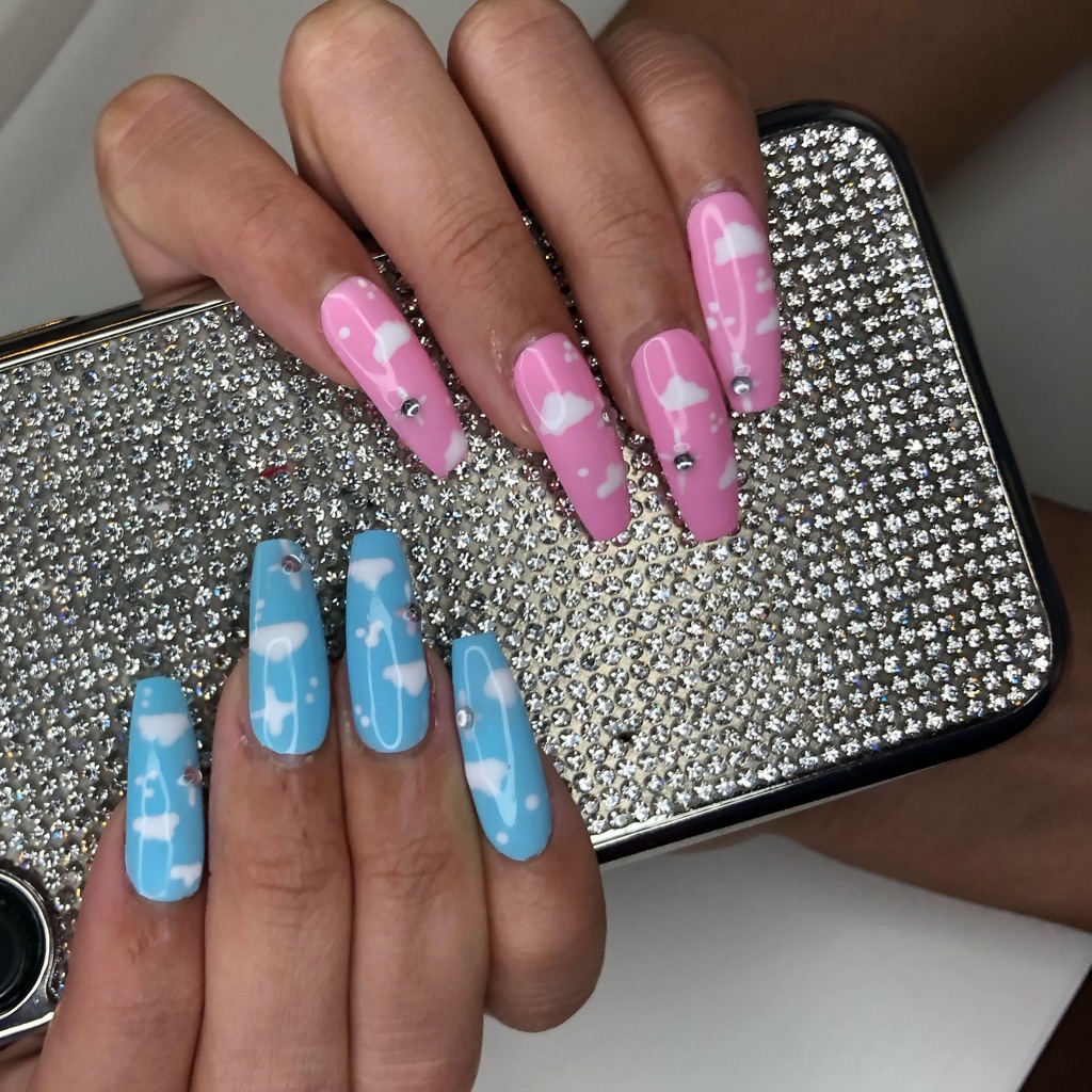 Cloud Press On Nails